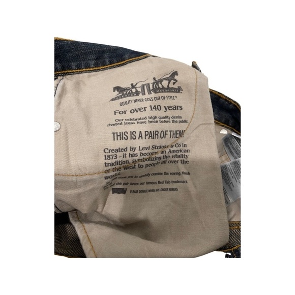 Levi’s 505 Mens dark wash jeans size 31 X 32. 5 pocket with waist whiskering. - Picture 6 of 9